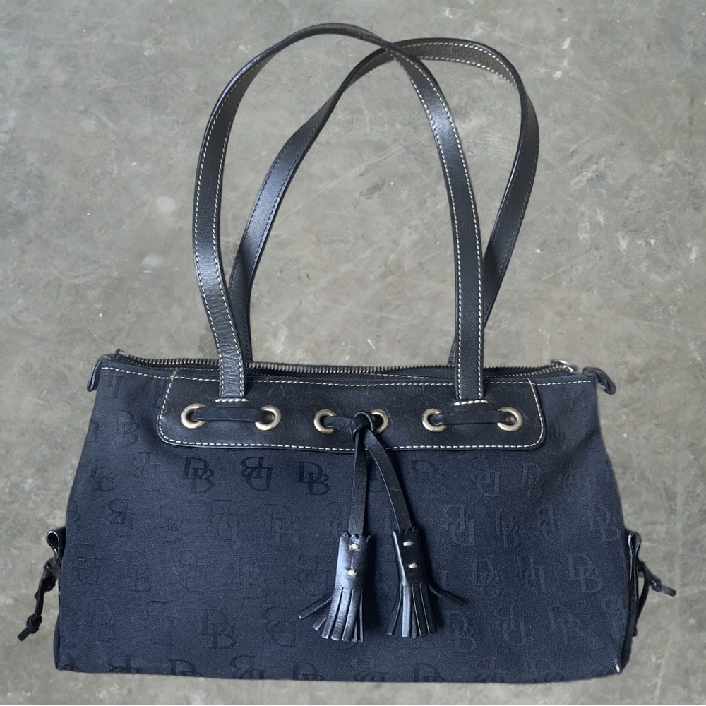 black dooney & bourke baguette bag
